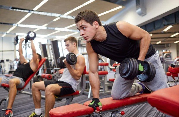 Navigating High-Volume Gyms and Independent Contractors